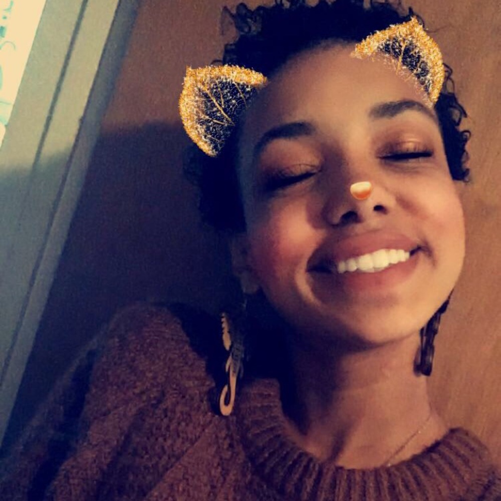 Meet your Posher, Kayla